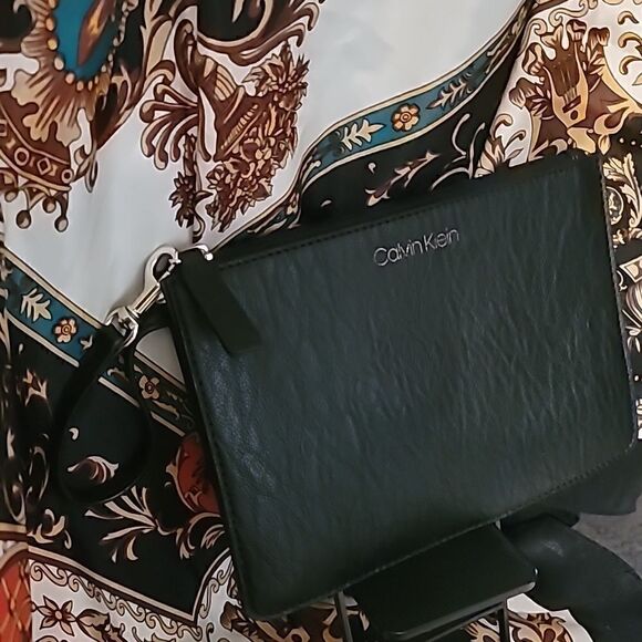 Calvin Klein Black wristlet  - Picture 2 of 6